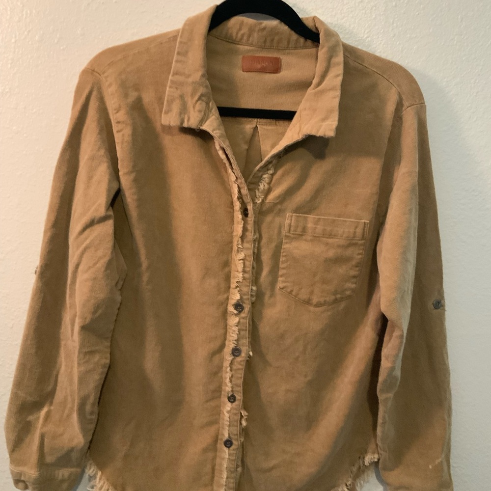 Umgee Camel Corduroy Button-Up Womens‎ Medium